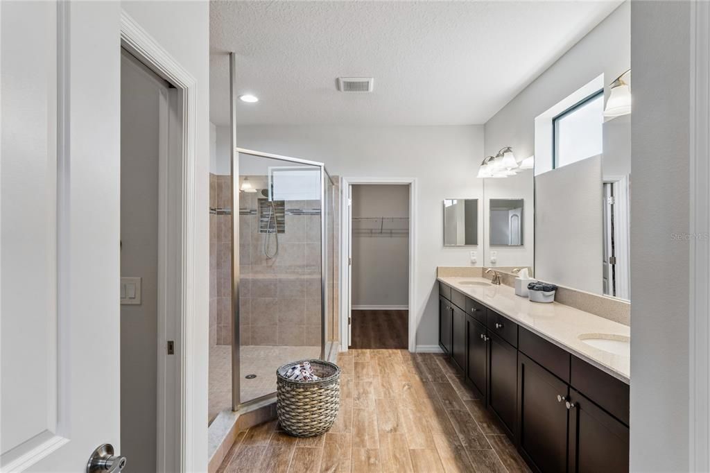 For Sale: $887,777 (4 beds, 4 baths, 3308 Square Feet)