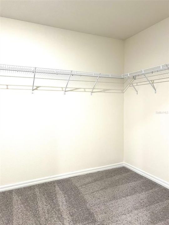 En Renta: $2,350 (4 camas, 2 baños, 2319 Pies cuadrados)