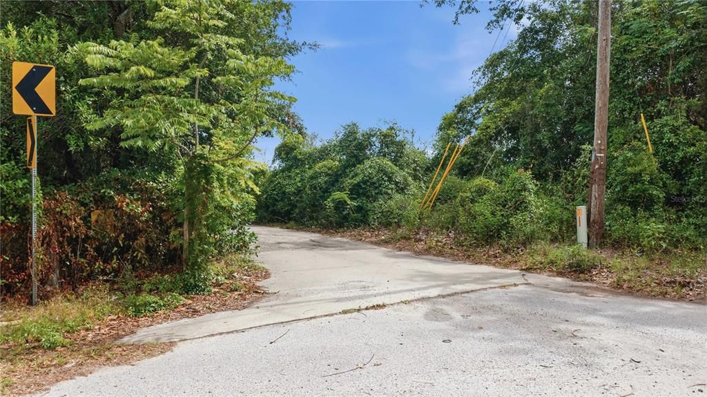 На продажу: $479,000 (13.33 acres)