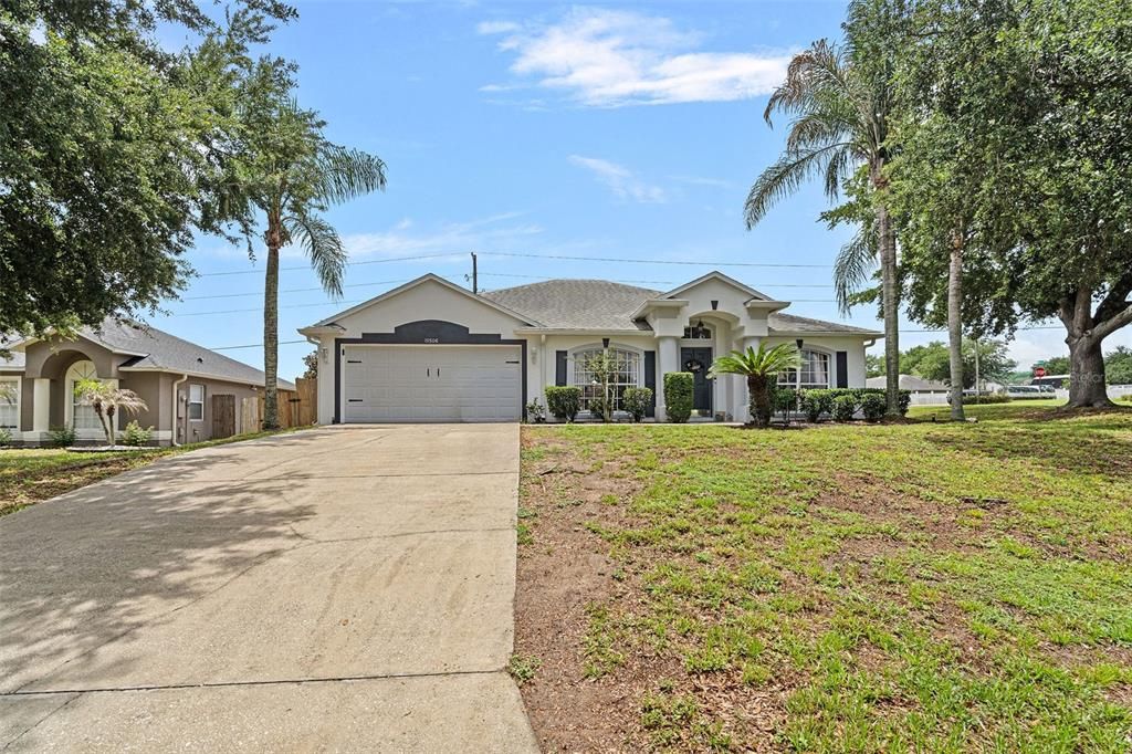 Active With Contract: $369,000 (3 beds, 2 baths, 1790 Square Feet)