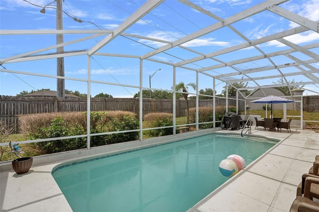 Active With Contract: $369,000 (3 beds, 2 baths, 1790 Square Feet)