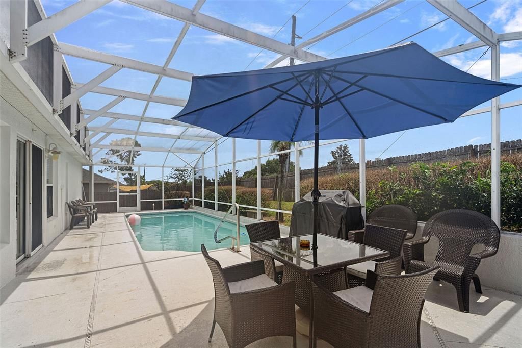Active With Contract: $369,000 (3 beds, 2 baths, 1790 Square Feet)
