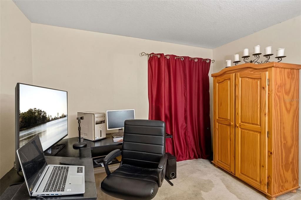 Active With Contract: $369,000 (3 beds, 2 baths, 1790 Square Feet)