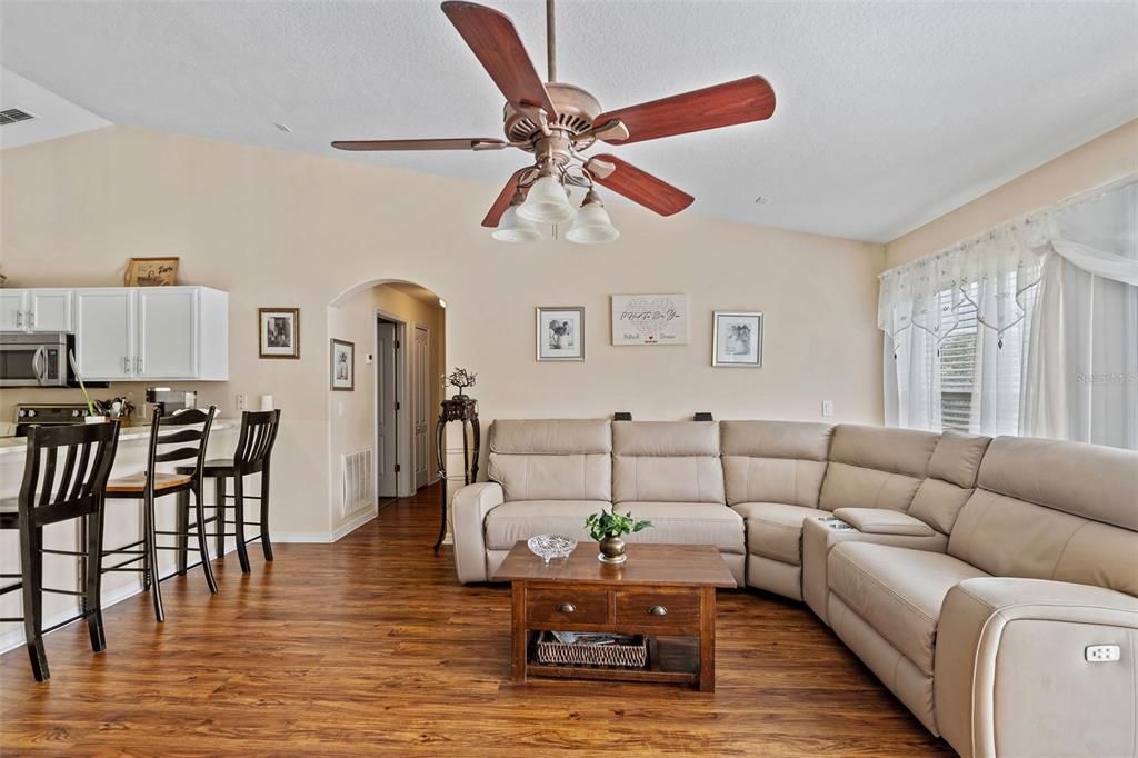 Active With Contract: $369,000 (3 beds, 2 baths, 1790 Square Feet)