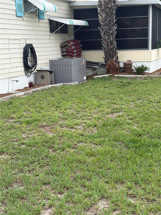 For Sale: $129,900 (2 beds, 2 baths, 732 Square Feet)