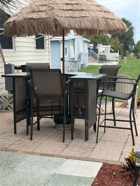 For Sale: $129,900 (2 beds, 2 baths, 732 Square Feet)