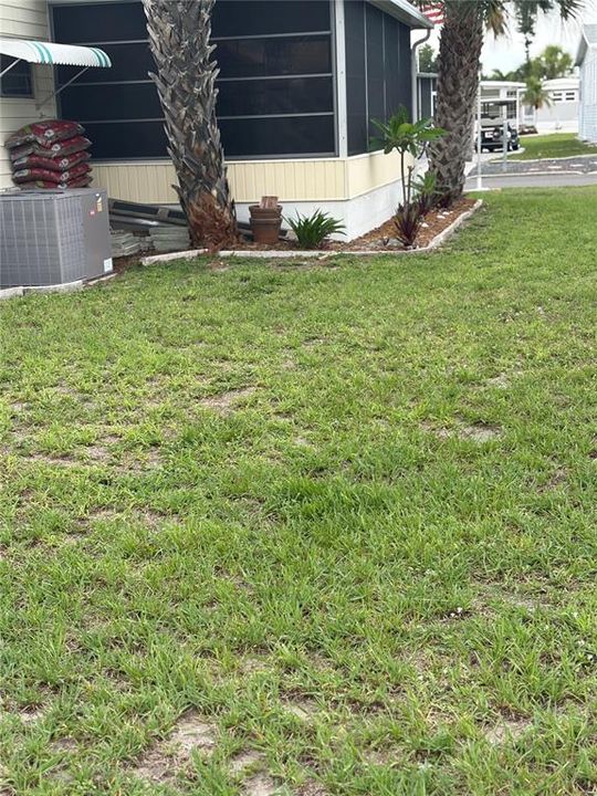For Sale: $129,900 (2 beds, 2 baths, 732 Square Feet)