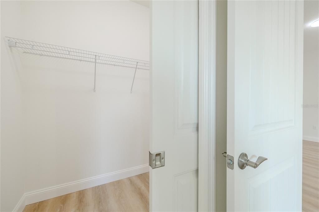 For Rent: $1,700 (3 beds, 2 baths, 1209 Square Feet)