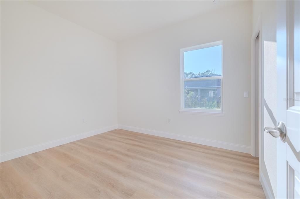 For Rent: $1,700 (3 beds, 2 baths, 1209 Square Feet)