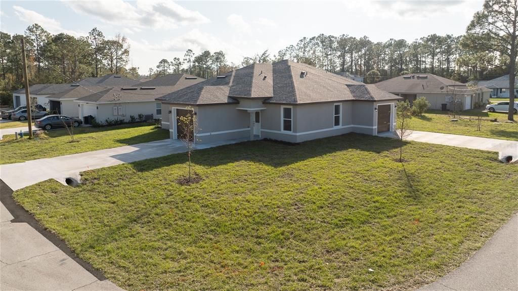 For Rent: $1,700 (3 beds, 2 baths, 1209 Square Feet)