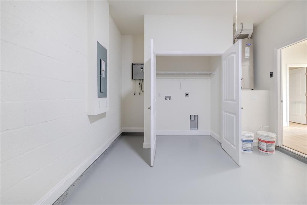 For Rent: $1,700 (3 beds, 2 baths, 1209 Square Feet)