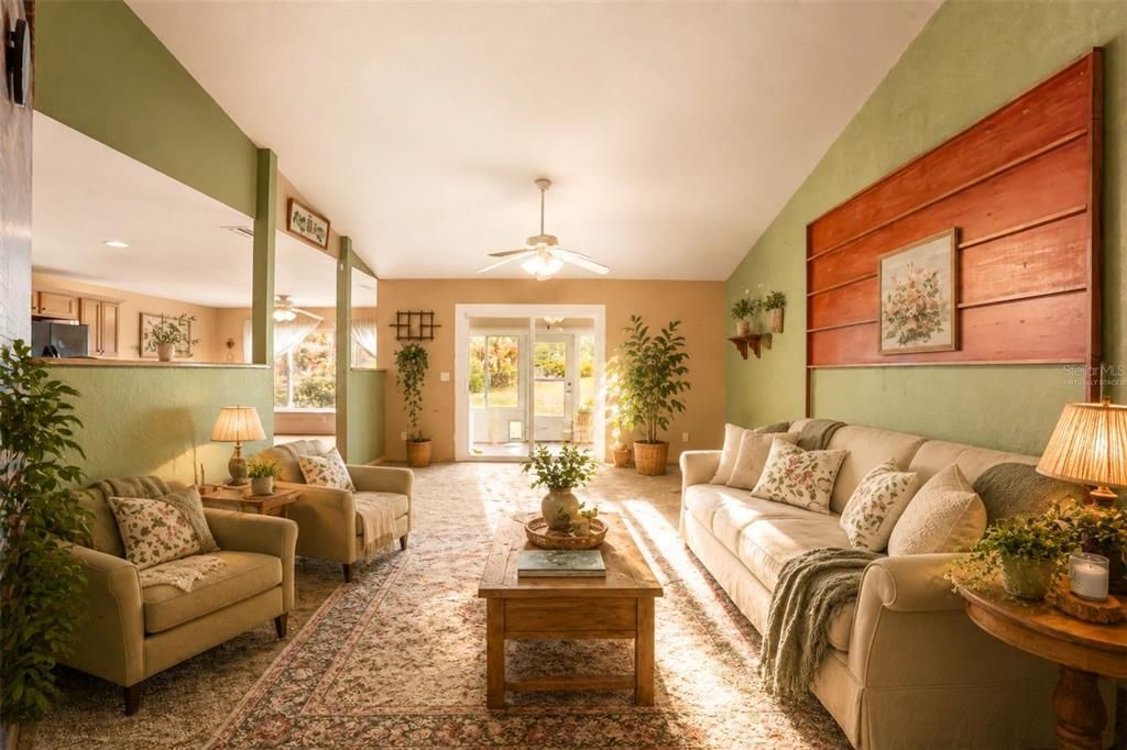 For Sale: $280,000 (3 beds, 2 baths, 1462 Square Feet)