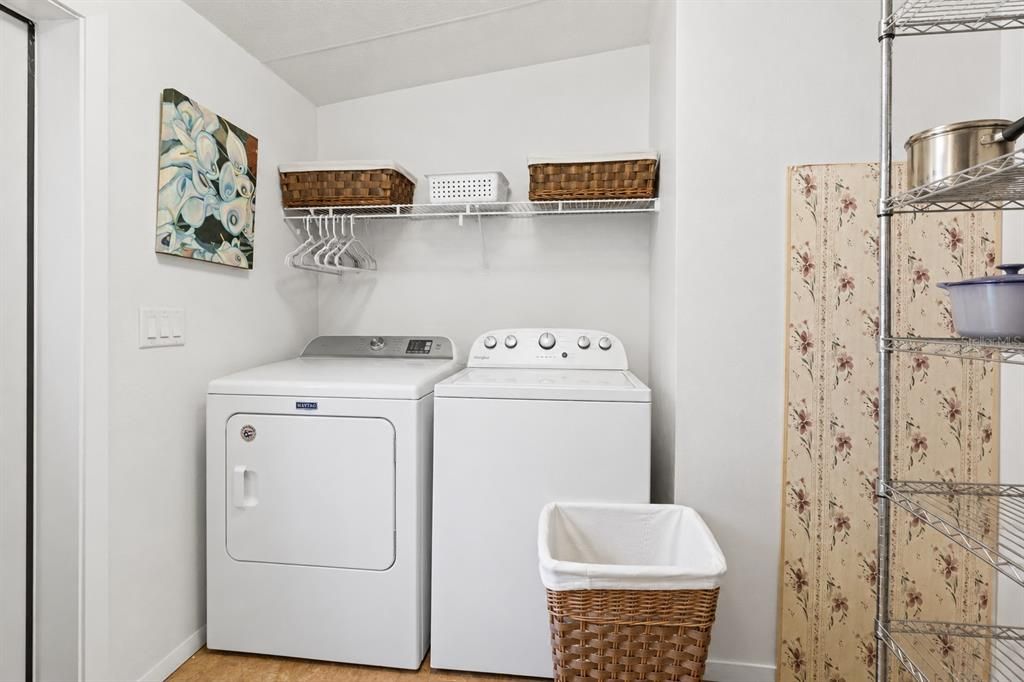 For Sale: $315,000 (4 beds, 2 baths, 2280 Square Feet)