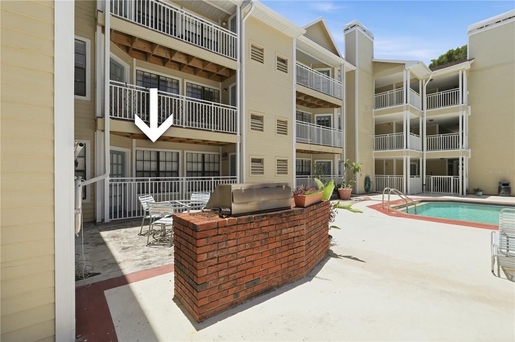 For Sale: $160,000 (1 beds, 1 baths, 631 Square Feet)
