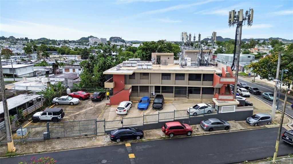 En Venta: $1,500,000 (20 camas, 16 baños, 12696 Pies cuadrados)
