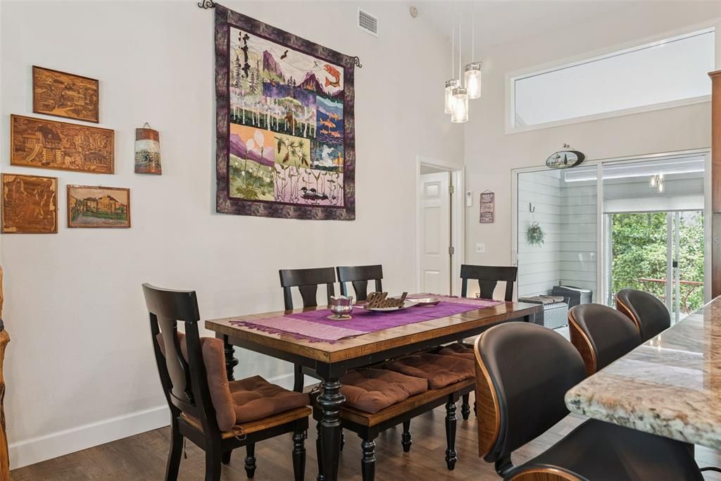 En Venta: $495,000 (3 camas, 2 baños, 2111 Pies cuadrados)