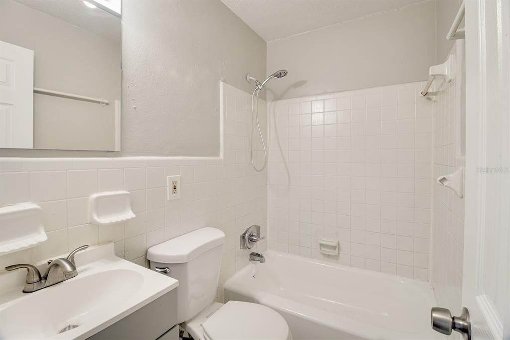 For Rent: $850 (2 beds, 1 baths, 543 Square Feet)