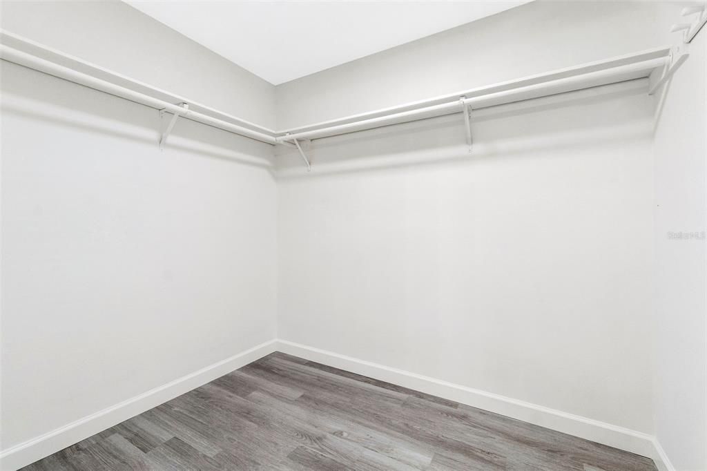 Activo con contrato: $490,000 (3 camas, 2 baños, 1770 Pies cuadrados)