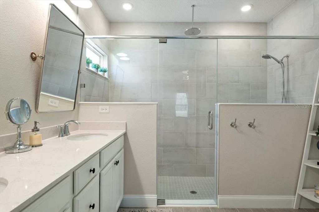 For Sale: $679,900 (3 beds, 3 baths, 2027 Square Feet)