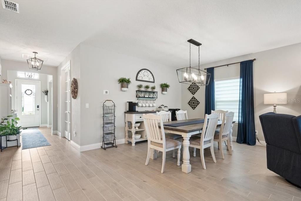 For Sale: $679,900 (3 beds, 3 baths, 2027 Square Feet)