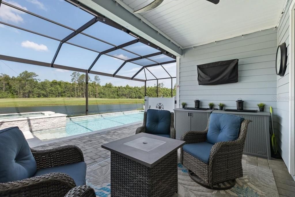 For Sale: $679,900 (3 beds, 3 baths, 2027 Square Feet)