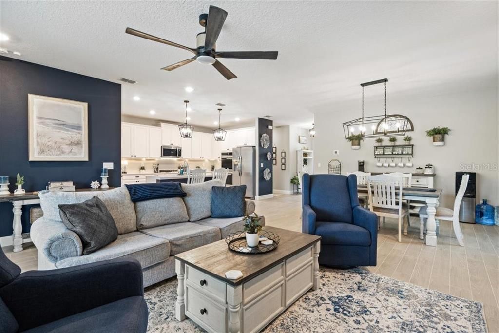 For Sale: $679,900 (3 beds, 3 baths, 2027 Square Feet)