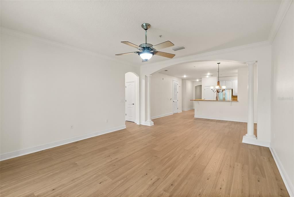 For Sale: $359,000 (3 beds, 2 baths, 1575 Square Feet)