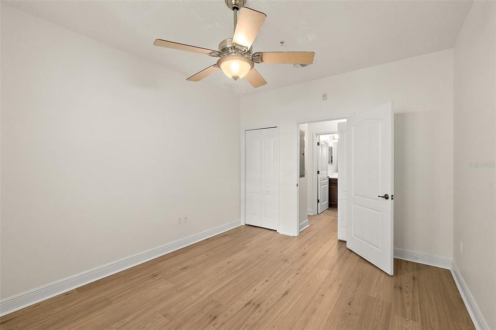 For Sale: $359,000 (3 beds, 2 baths, 1575 Square Feet)