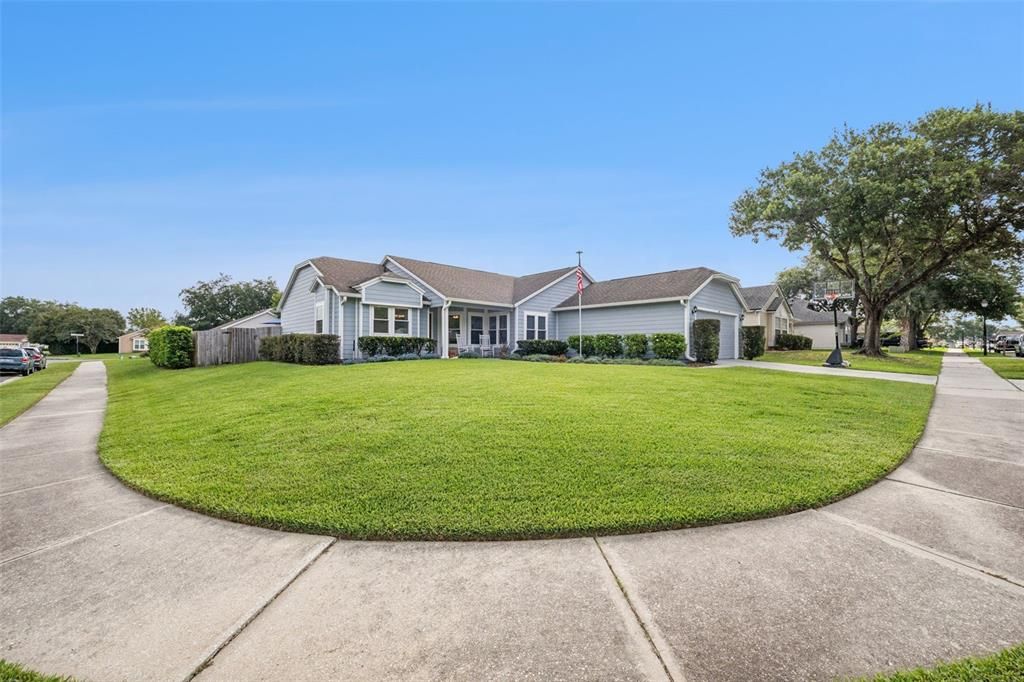 For Sale: $495,000 (4 beds, 2 baths, 1830 Square Feet)