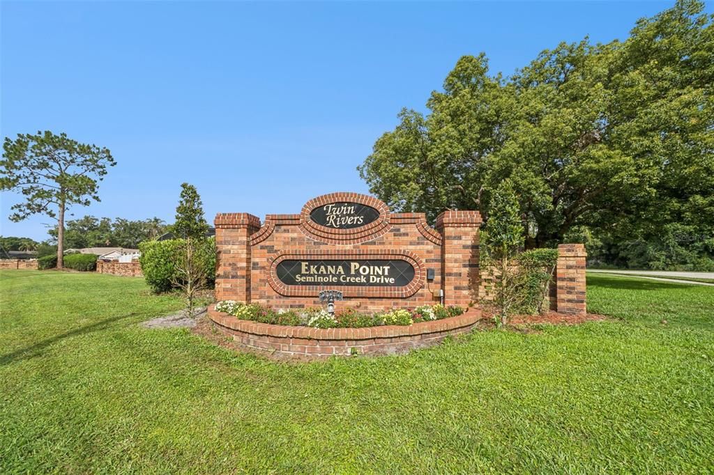 For Sale: $495,000 (4 beds, 2 baths, 1830 Square Feet)