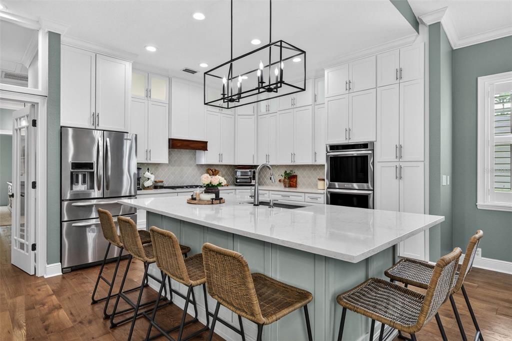 For Sale: $1,100,000 (4 beds, 4 baths, 3286 Square Feet)