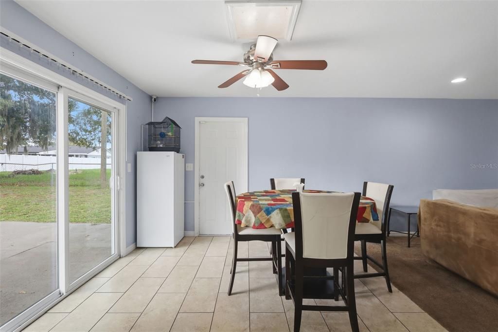 For Sale: $249,000 (3 beds, 1 baths, 1088 Square Feet)