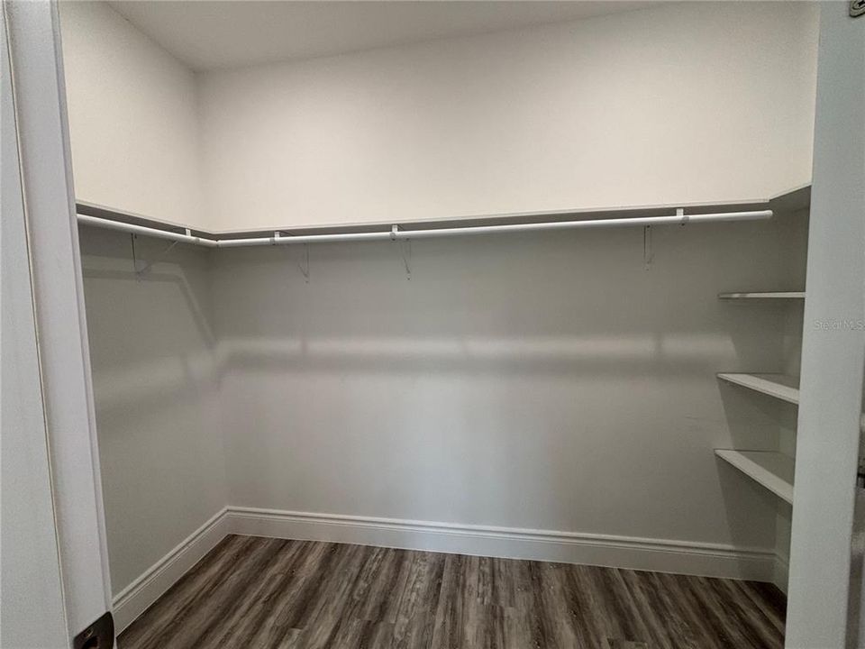 For Rent: $2,500 (3 beds, 2 baths, 2224 Square Feet)
