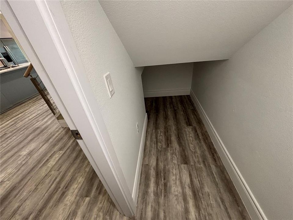 For Rent: $2,500 (3 beds, 2 baths, 2224 Square Feet)