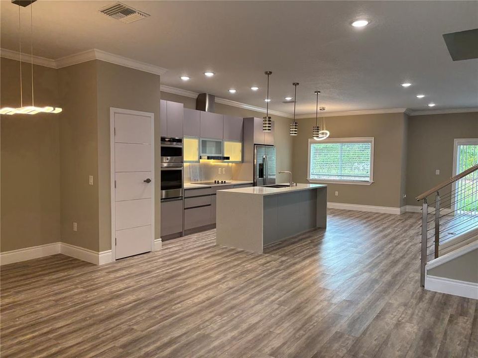 For Rent: $2,500 (3 beds, 2 baths, 2224 Square Feet)