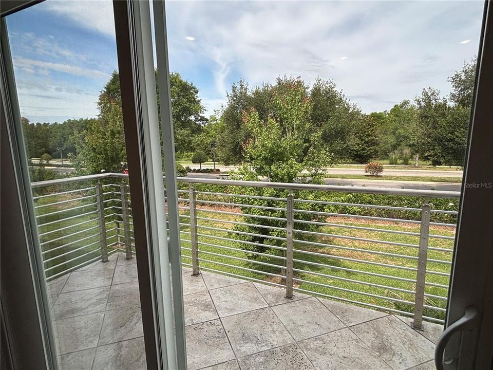 For Rent: $2,500 (3 beds, 2 baths, 2224 Square Feet)
