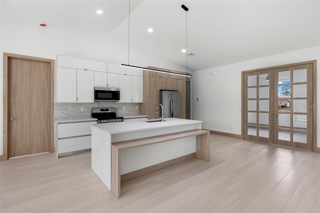 En Renta: $2,650 (4 camas, 2 baños, 1768 Pies cuadrados)