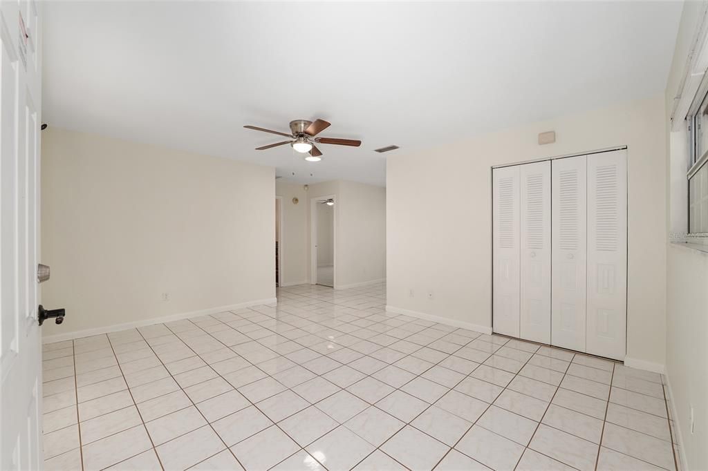 For Sale: $198,000 (2 beds, 1 baths, 790 Square Feet)