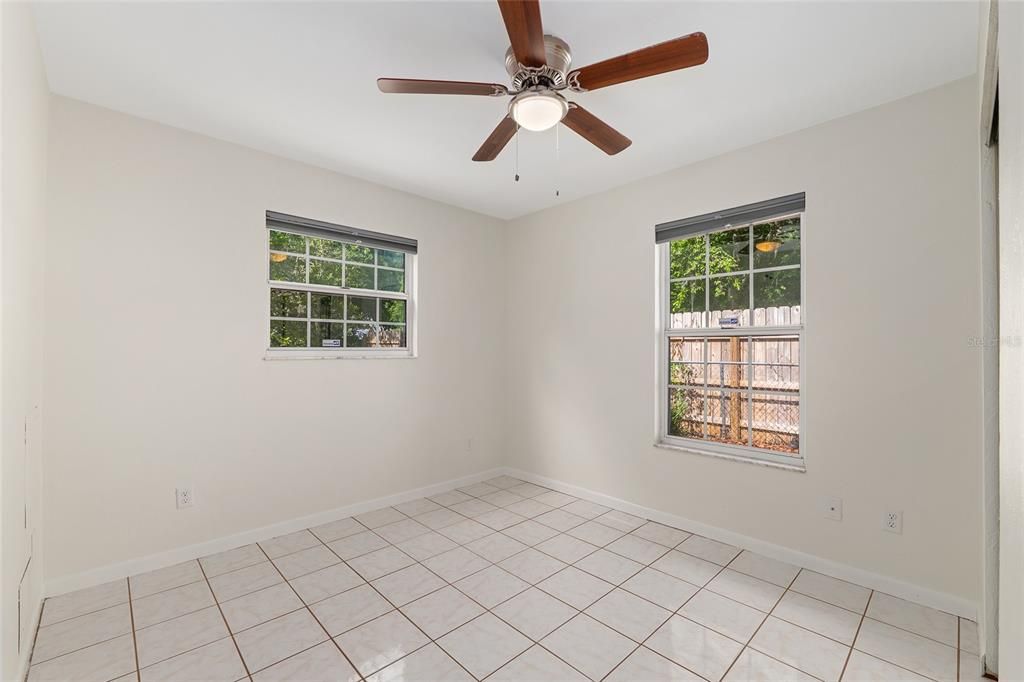 For Sale: $198,000 (2 beds, 1 baths, 790 Square Feet)