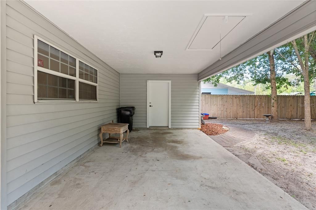 For Sale: $198,000 (2 beds, 1 baths, 790 Square Feet)