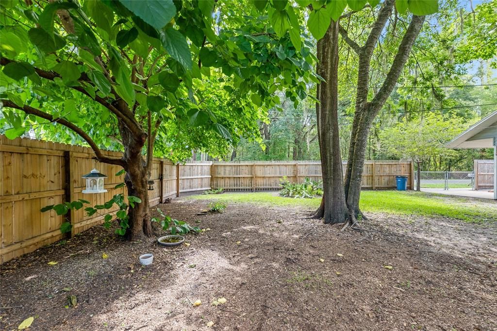For Sale: $198,000 (2 beds, 1 baths, 790 Square Feet)