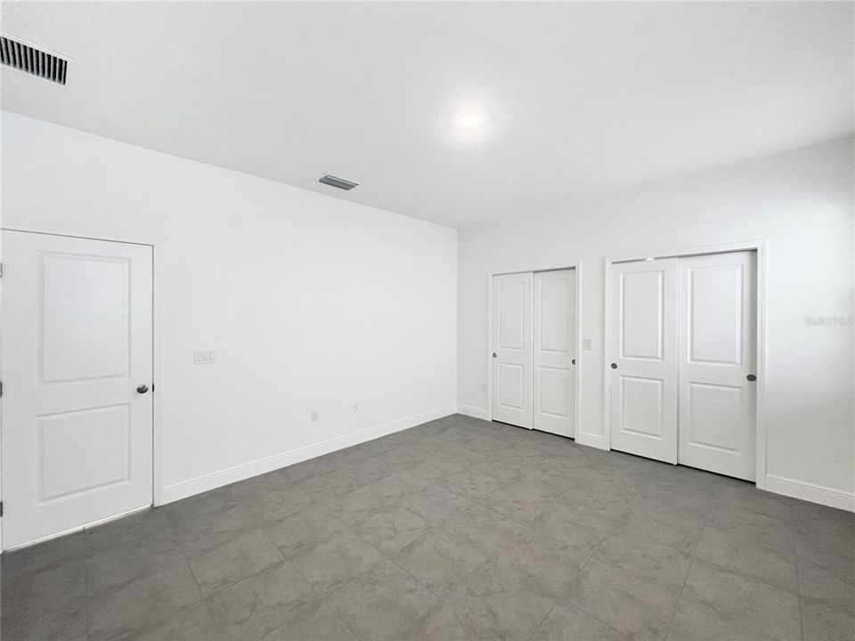 For Rent: $2,600 (4 beds, 2 baths, 1654 Square Feet)