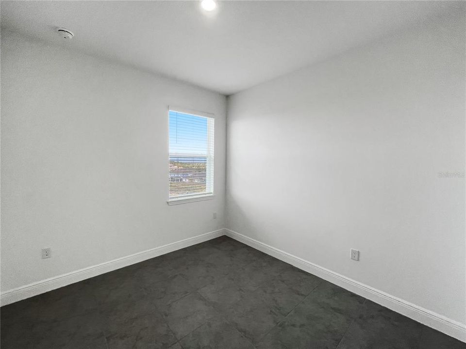 For Rent: $2,600 (4 beds, 2 baths, 1654 Square Feet)