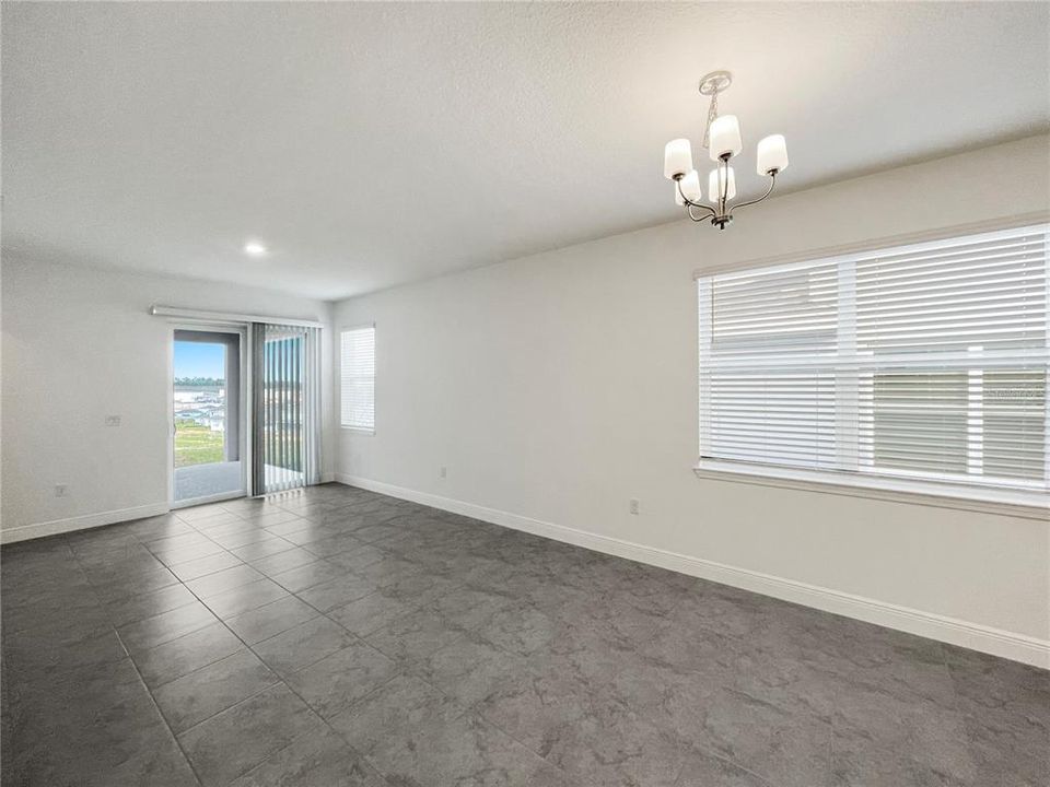 For Rent: $2,600 (4 beds, 2 baths, 1654 Square Feet)