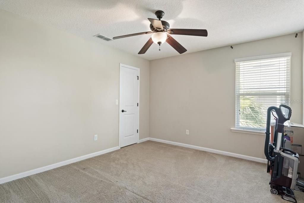For Sale: $649,900 (5 beds, 4 baths, 3547 Square Feet)