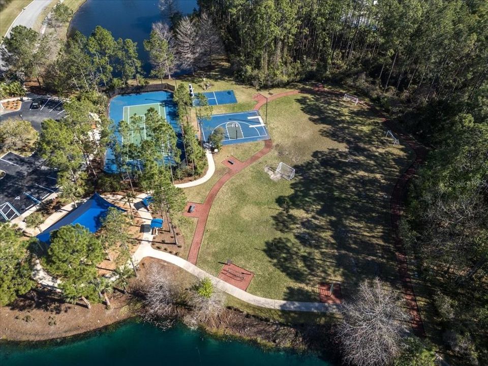 For Sale: $649,900 (5 beds, 4 baths, 3547 Square Feet)