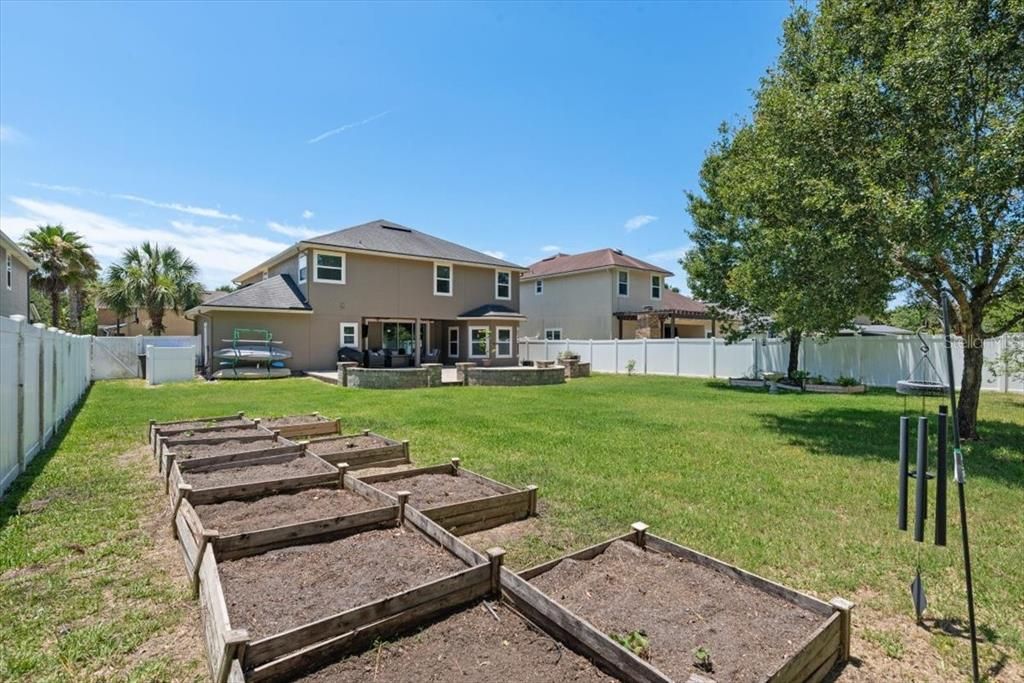 For Sale: $649,900 (5 beds, 4 baths, 3547 Square Feet)