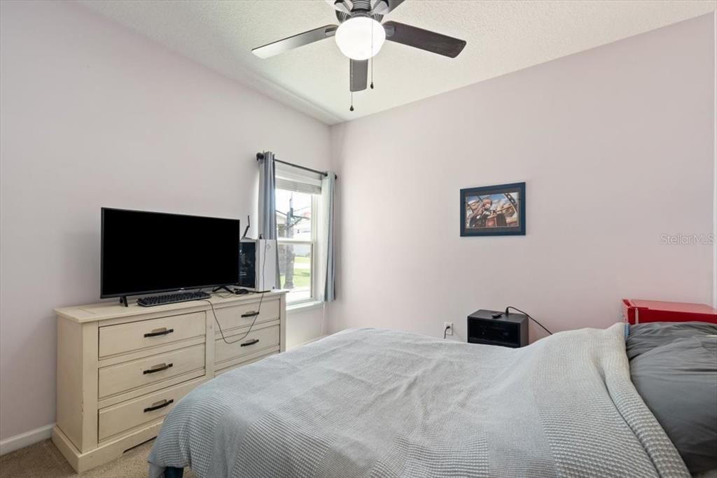 For Sale: $649,900 (5 beds, 4 baths, 3547 Square Feet)