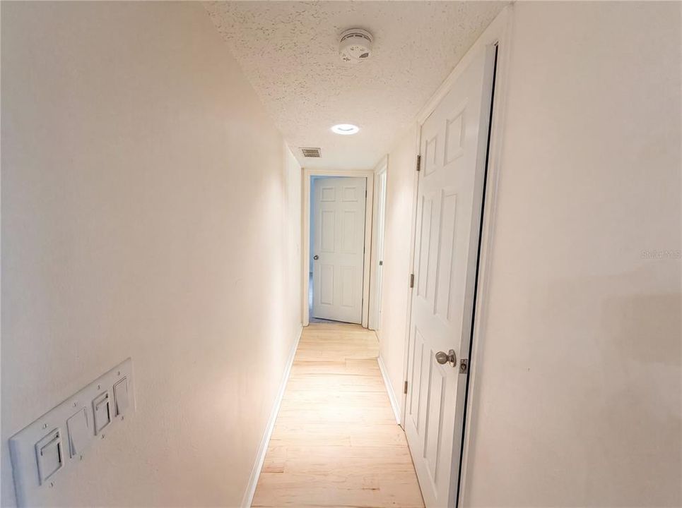 For Sale: $277,000 (3 beds, 2 baths, 1264 Square Feet)
