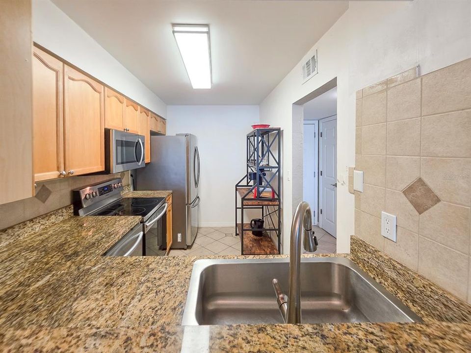 En Venta: $249,900 (2 camas, 2 baños, 1060 Pies cuadrados)